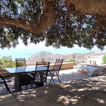 Villa Private With Panoramic Seaviews, Pool & Wifi