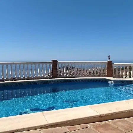 Private With Panoramic Seaviews, Pool & Wifi Almunecar