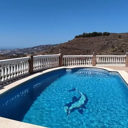 Private With Panoramic Seaviews, Pool & Wifi Almunecar
