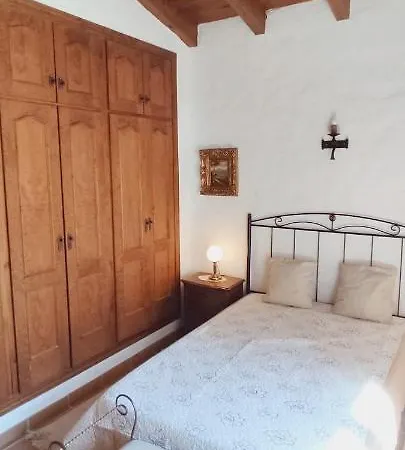 Private With Panoramic Seaviews, Pool & Wifi
