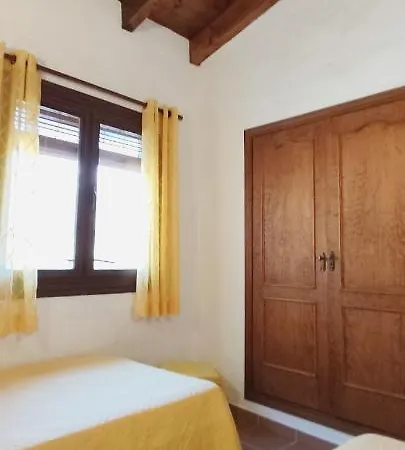 Private With Panoramic Seaviews, Pool & Wifi